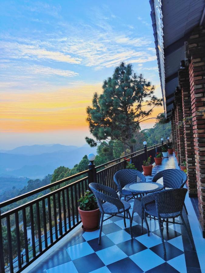 The Lanswood Estate Otel Lansdowne Dış mekan fotoğraf