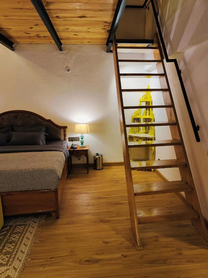 The Lanswood Estate Otel Lansdowne Dış mekan fotoğraf